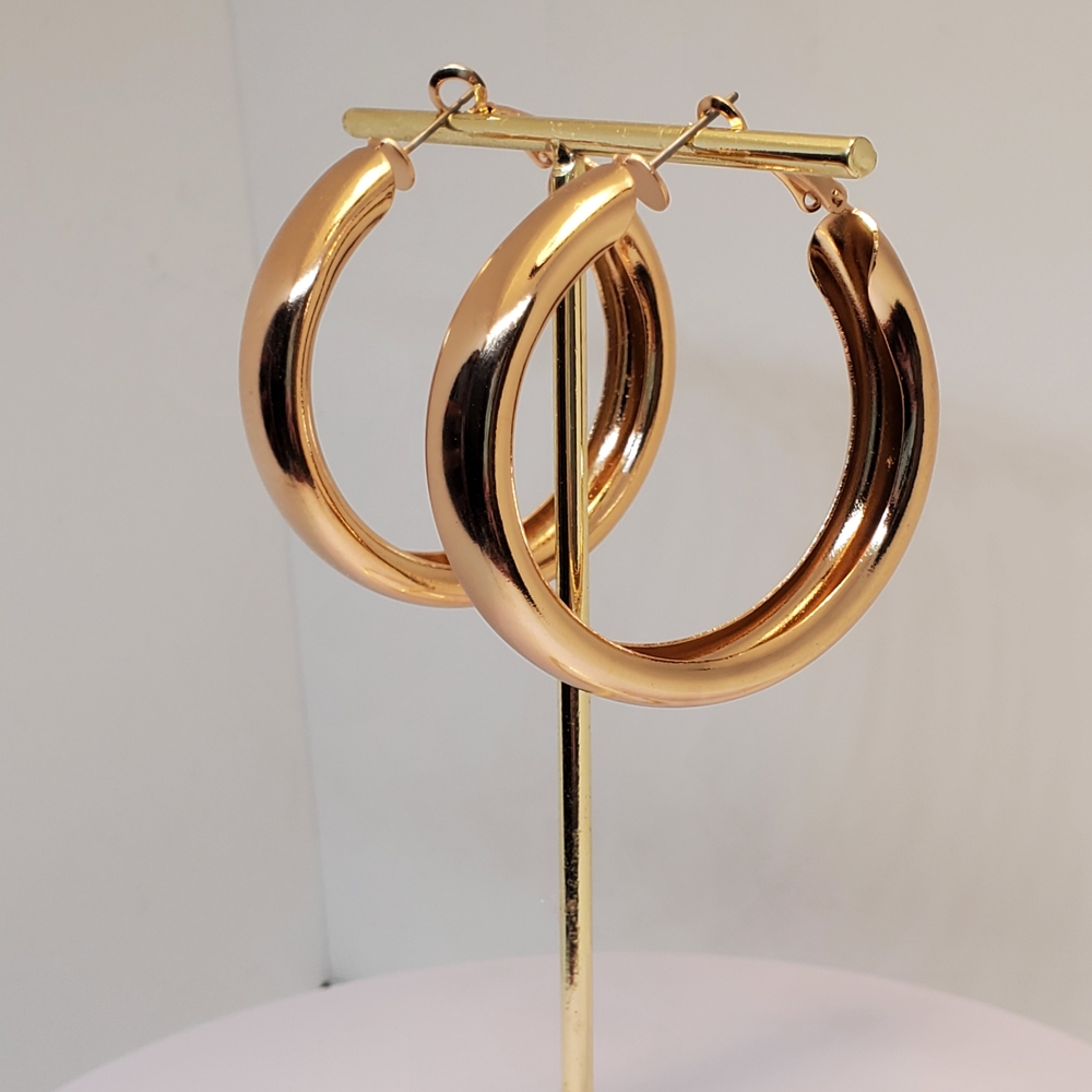 NEW! 14K Gold Plated Classic Chunky Wide Thick Large Hoop Earrings - Picture 3 of 10